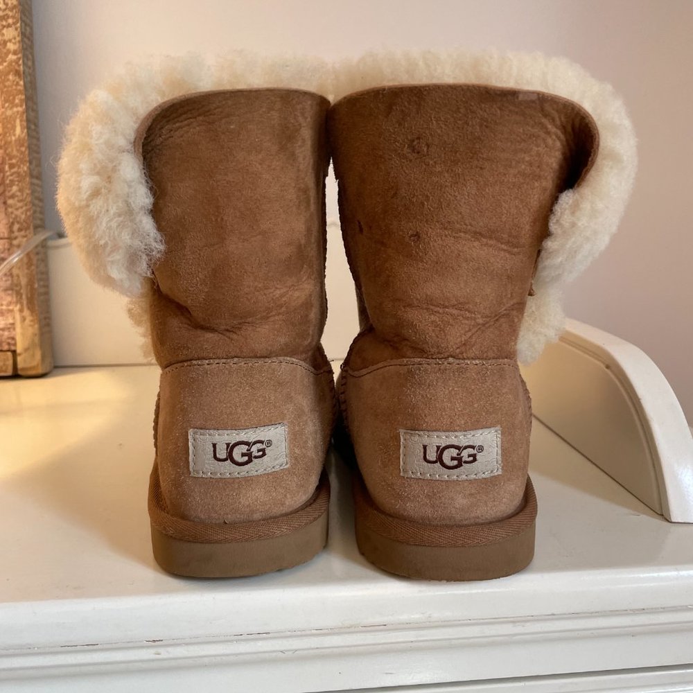 Ugg Size 5 Bailey Button Booties - image 7
